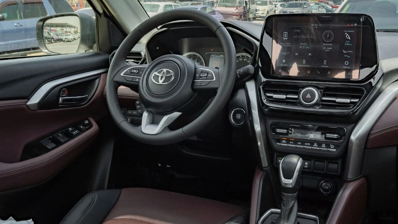 Toyota  2025