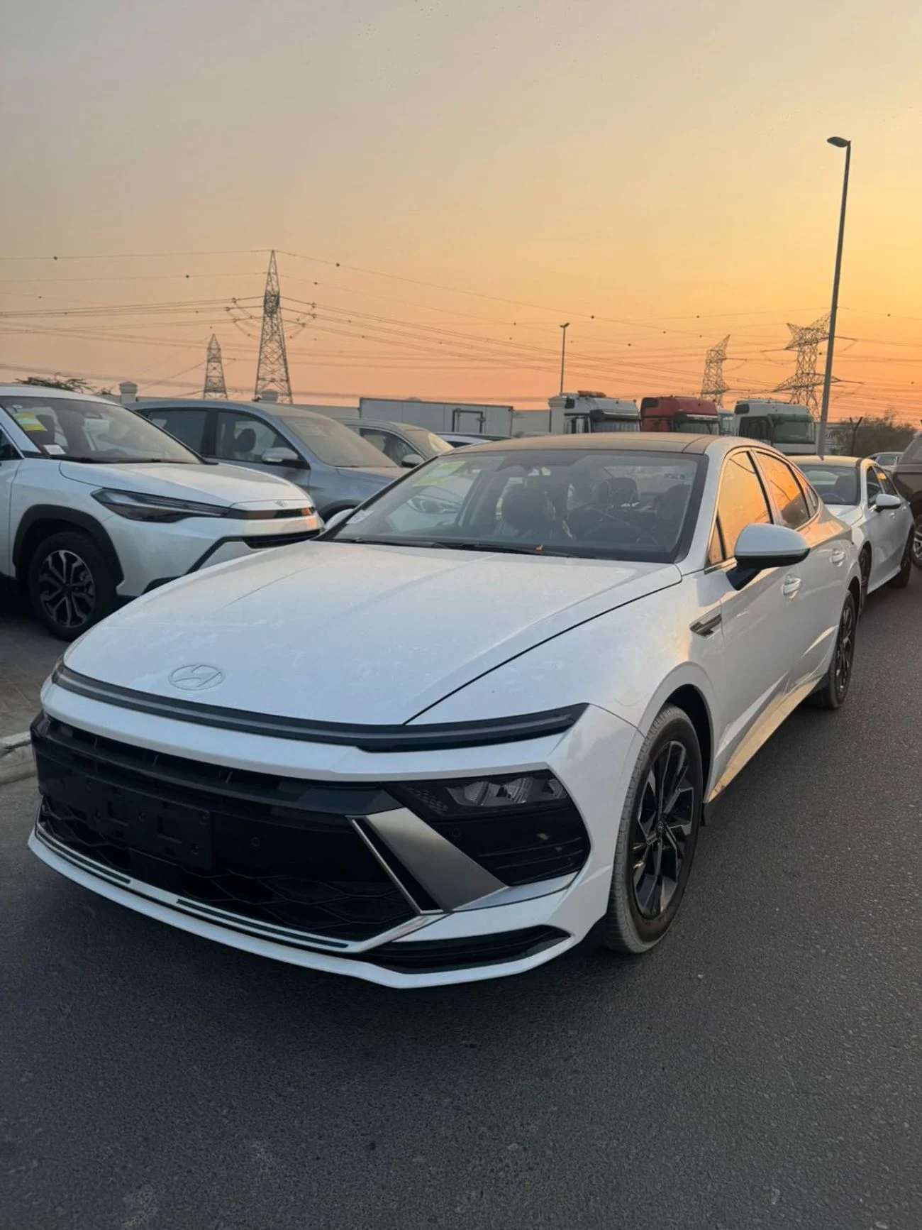 Hyundai  2025