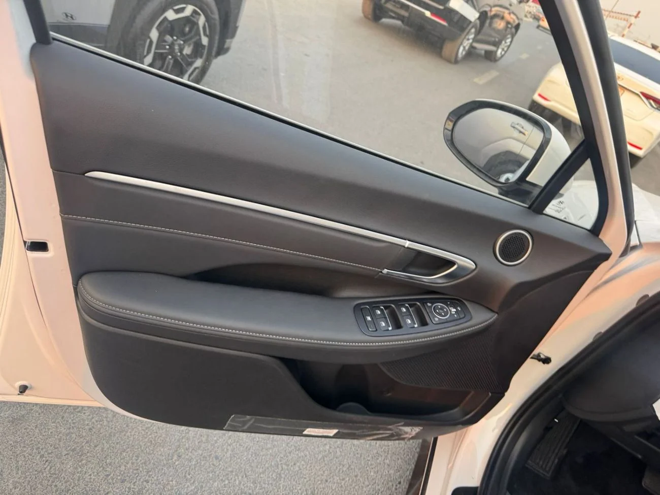 Hyundai  2025