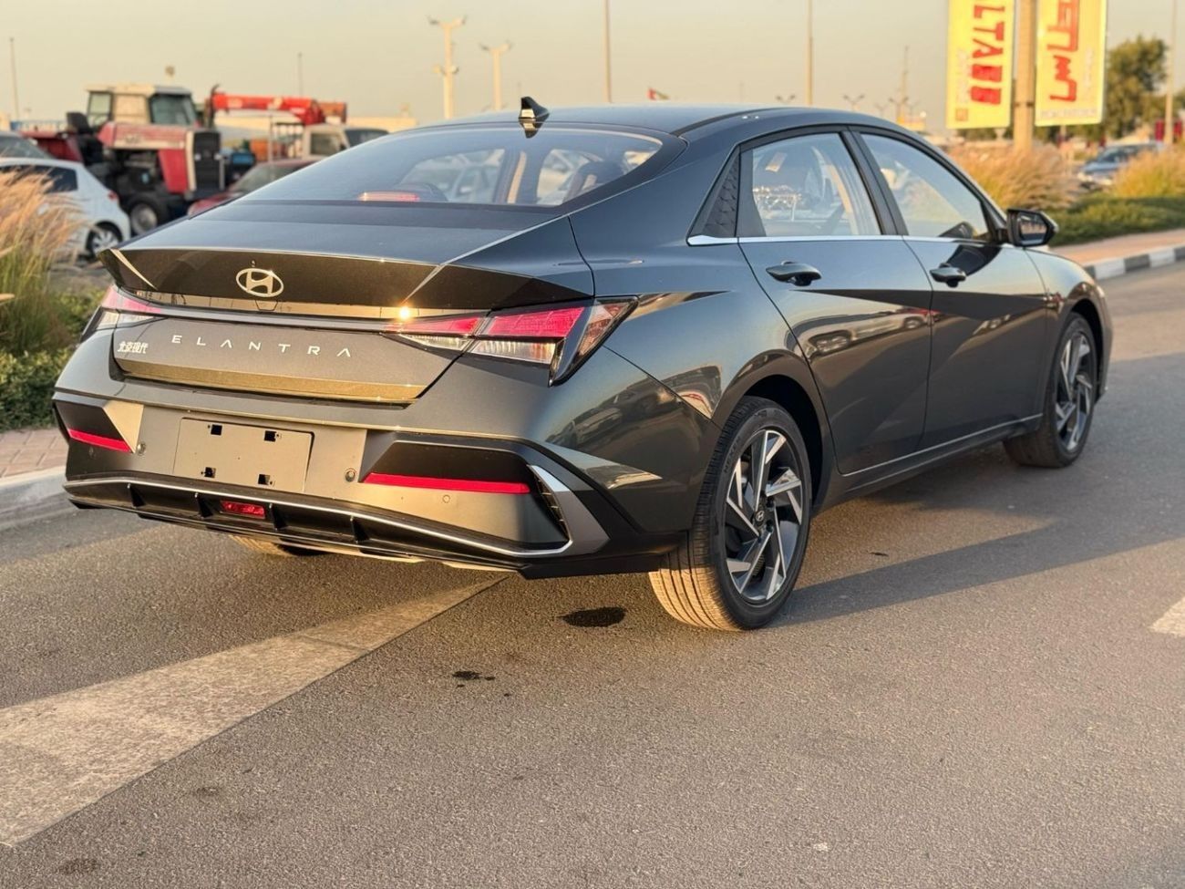 Hyundai  2025